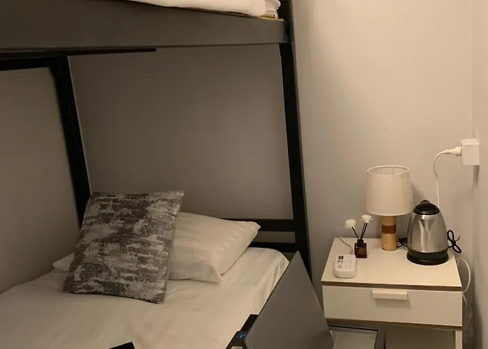 Hostel Pwa Phra Khanong *