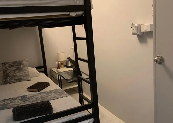 Pwa Phra Khanong Hostel Bangkok