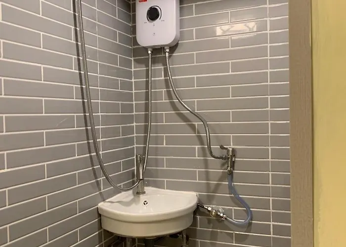 Pwa Phra Khanong Hostel Bangkok